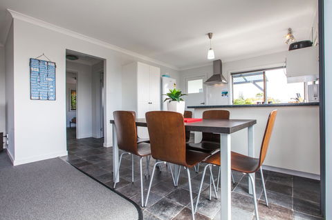 Bircoo Cottage Beach And Golf Getaway - Accommodation Sunshine Coast 5