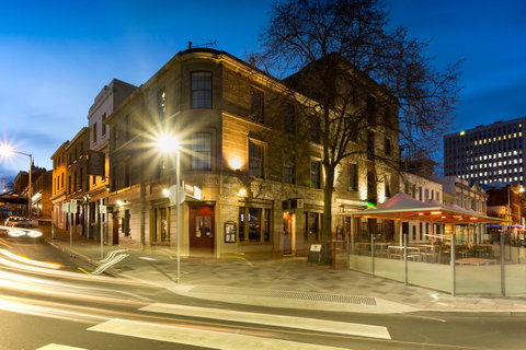 Customs House Hotel - Accommodation Sunshine Coast 0
