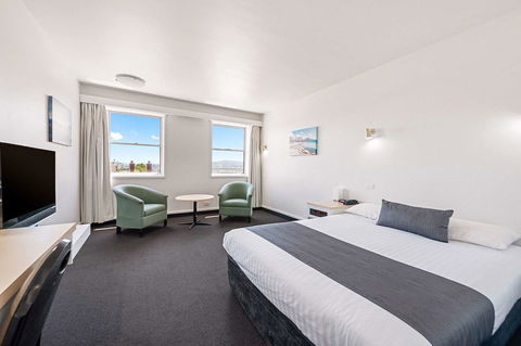 Coach House Launceston - Accommodation Sunshine Coast 5