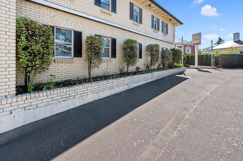 Coach House Launceston - Accommodation Sunshine Coast 2