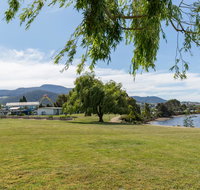 Riverfront Motel  Villas - Accommodation Sunshine Coast