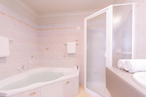 Hadley\'s Orient Hotel - Accommodation Sunshine Coast 40