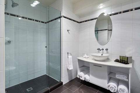 Peppers Seaport Hotel - Accommodation Sunshine Coast 8