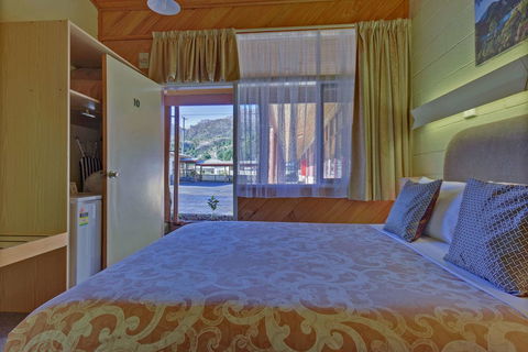Gold Rush Inn - Accommodation Sunshine Coast 11