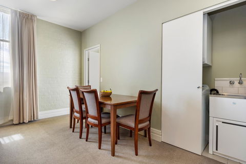 Launceston Central Apartment Hotel Official - Accommodation Sunshine Coast 4