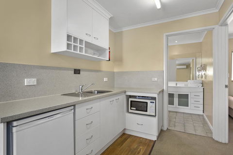 Elphin Serviced Apartments - Accommodation Sunshine Coast 39