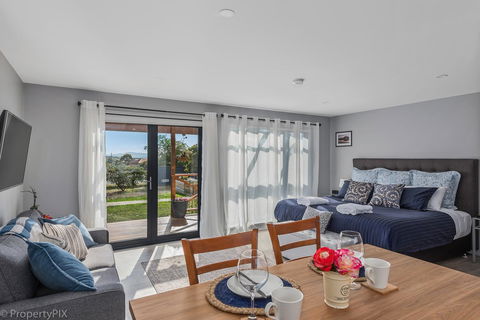 Harrison Grove - Accommodation Sunshine Coast 4