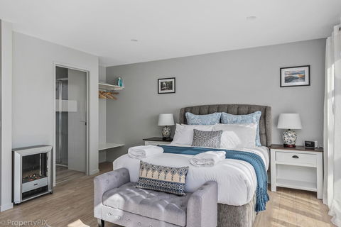 Harrison Grove - Accommodation Sunshine Coast 1