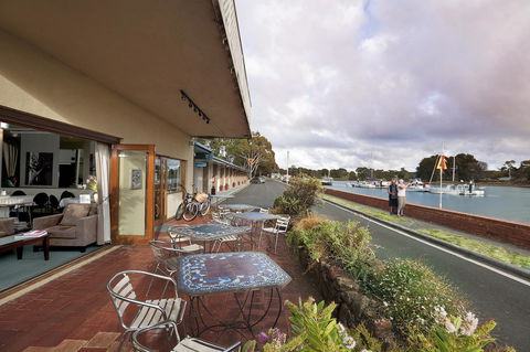 The Waterfront Wynyard - Accommodation Sunshine Coast 3