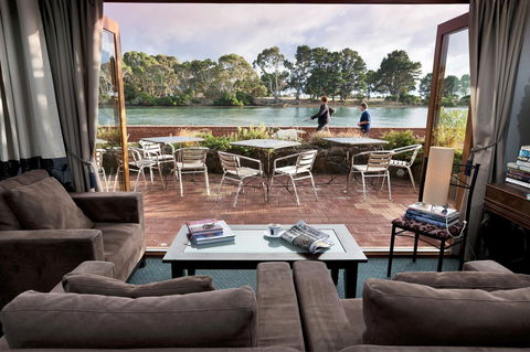 The Waterfront Wynyard - Accommodation Sunshine Coast 8