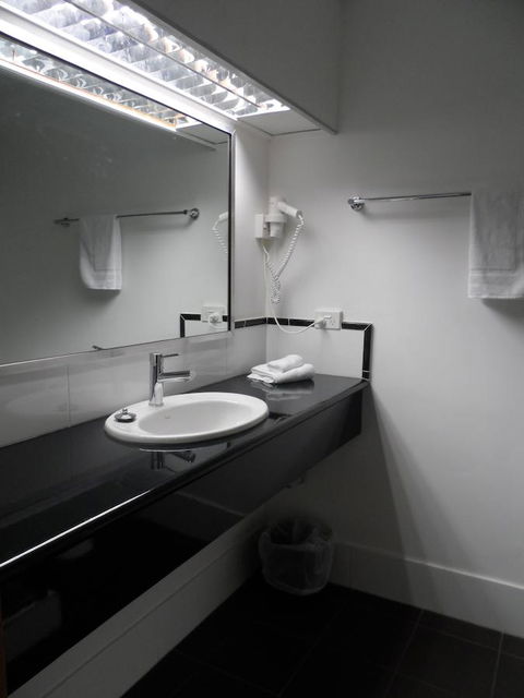 Commodore Regent - Accommodation Sunshine Coast 8