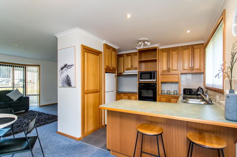Acton Park Holiday Units - Accommodation Sunshine Coast 10