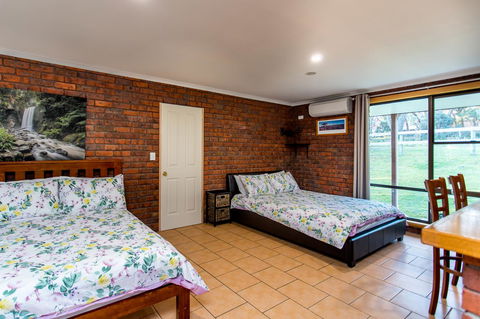 Acton Park Holiday Units - Accommodation Sunshine Coast 11