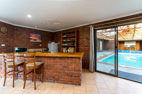 Acton Park Holiday Units - Accommodation Sunshine Coast 12