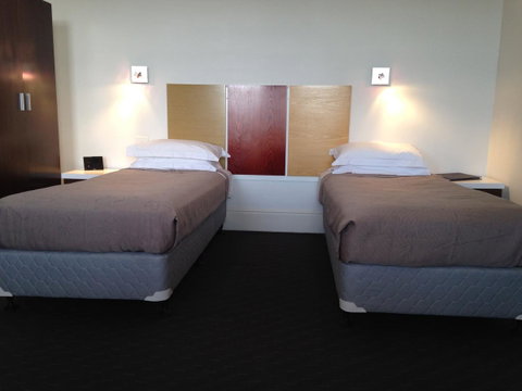 Auldington Hotel - Accommodation Sunshine Coast 22