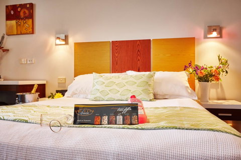 Auldington Hotel - Accommodation Sunshine Coast 2