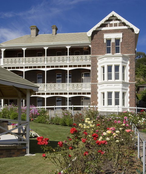 Auldington Hotel - Accommodation Sunshine Coast 0