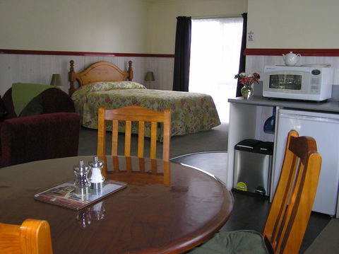 The Crays Accommodation - Accommodation Sunshine Coast 35