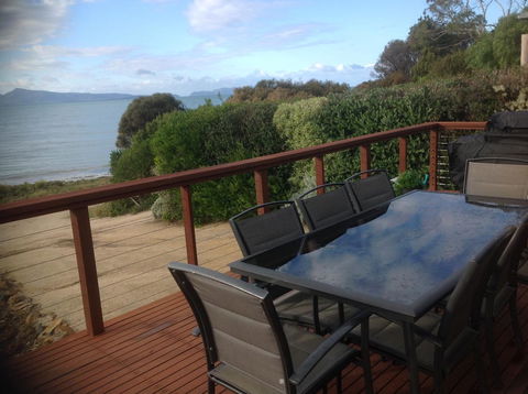 Swansea Beach House Oceanfront - Accommodation Sunshine Coast 5