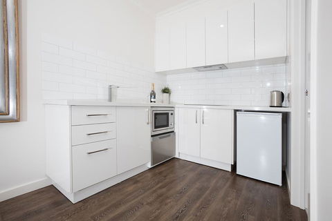 Newington Apartments - Accommodation Sunshine Coast 2