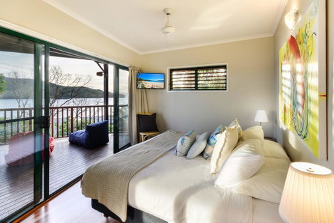 NEWLY BEAUTFULLY RENOVATED 16 The Casuarina - 3 Bedroom House With 180 Degree Ocean Views - Accommodation Sunshine Coast 2