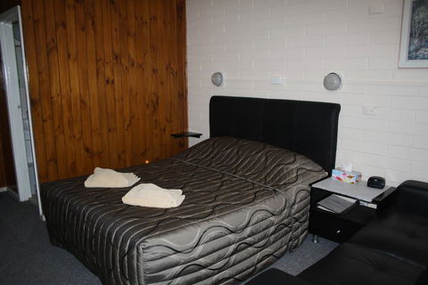 Nhill Oasis Motel - Accommodation Sunshine Coast 0