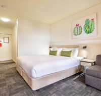 Nightcap at Shoppingtown Hotel - Accommodation Sunshine Coast