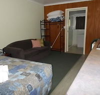 Oakridge Motel Tourist Park - Accommodation Sunshine Coast