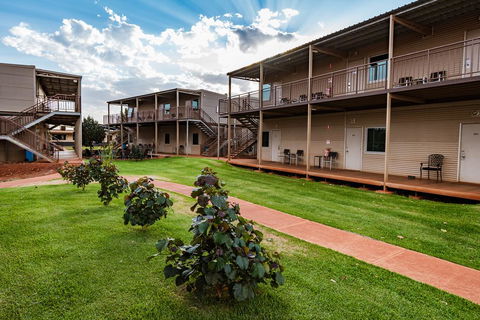Oasis Newman - Accommodation Sunshine Coast 0