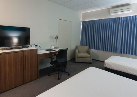 Ocean Centre Hotel - Accommodation Sunshine Coast 1