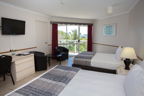 Ocean International Hotel - Accommodation Sunshine Coast 3