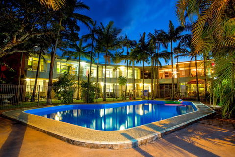 Ocean Paradise Motel & Holiday Units - Accommodation Sunshine Coast 0