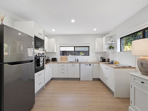 Ocean Park Motel & Holiday Apartments - Accommodation Sunshine Coast 2
