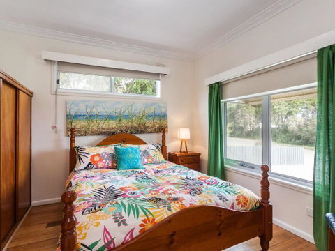 OCEAN SOUNDS - Anglesea - Accommodation Sunshine Coast 3