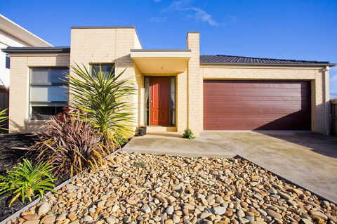 Ocean View Crescent 59 - Accommodation Sunshine Coast 0