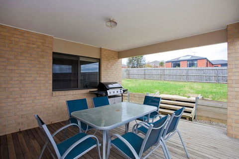 Ocean View Crescent 59 - Accommodation Sunshine Coast 1