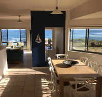 Ocean Views' 4 Ocean Street - air conditioned luxury with beautiful ocean views - Accommodation Sunshine Coast