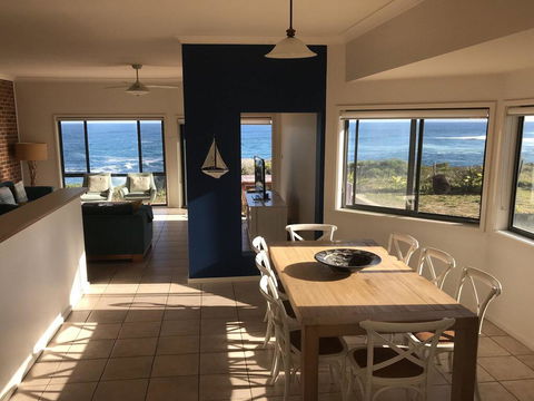Ocean Views' 4 Ocean Street - Air Conditioned Luxury With Beautiful Ocean Views - Accommodation Sunshine Coast 0