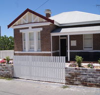 Old Sergeants Quarters - Accommodation Sunshine Coast
