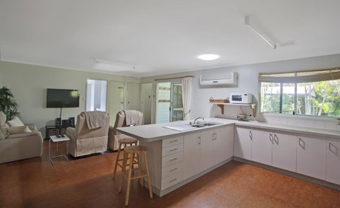 On Agnes Time - Accommodation Sunshine Coast 2