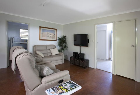 On Agnes Time - Accommodation Sunshine Coast 3