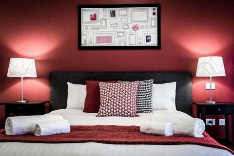 One Bedroom Apt Near Perth CBD With Parking - Accommodation Sunshine Coast 3