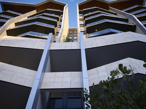 ONE OAK (693I) - Accommodation Sunshine Coast 0