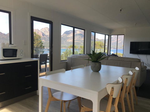 ONTHEBEACH 1 - Accommodation Sunshine Coast 2