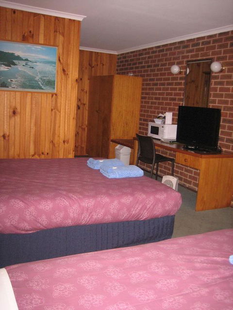Orbost Country Road Motor Inn - Accommodation Sunshine Coast 3
