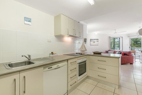 Outrigger Apartments Port Douglas - Accommodation Sunshine Coast 2