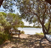 Oystercatcher - On the banks of the lagoon - Accommodation Sunshine Coast