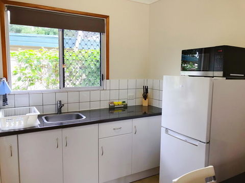 Paradise Court - Accommodation Sunshine Coast 2