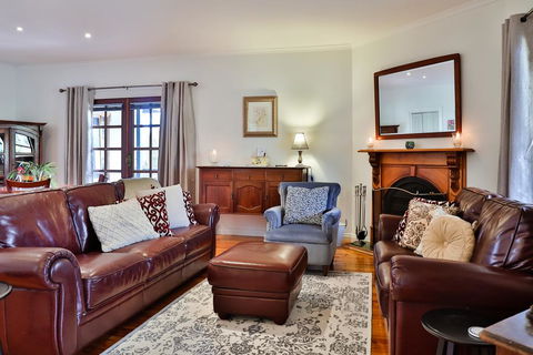 Parker Lodge Maldon - Accommodation Sunshine Coast 0