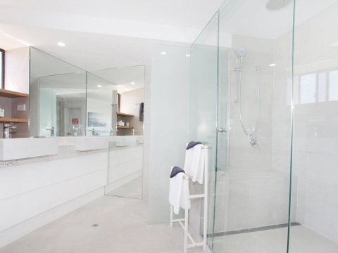 Parkyn Place 7 - 3 BDRM Oceanview Apt On Mooloolaba Spit - Accommodation Sunshine Coast 2